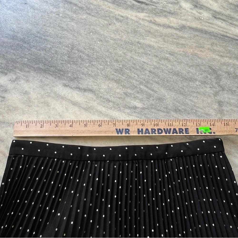 Club Monaco Black and White A-Line Skirt - Picture 3 of 7